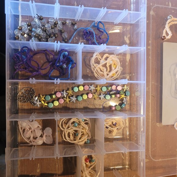 crochet necklace and bracelets - Picture 2 of 2